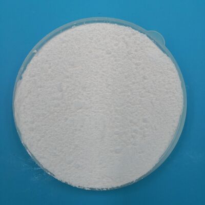 Polvo de cloruro de calcio dihidratado sólido cristalino blanco con una pureza ≥ 94% y propiedades altamente higroscópicas